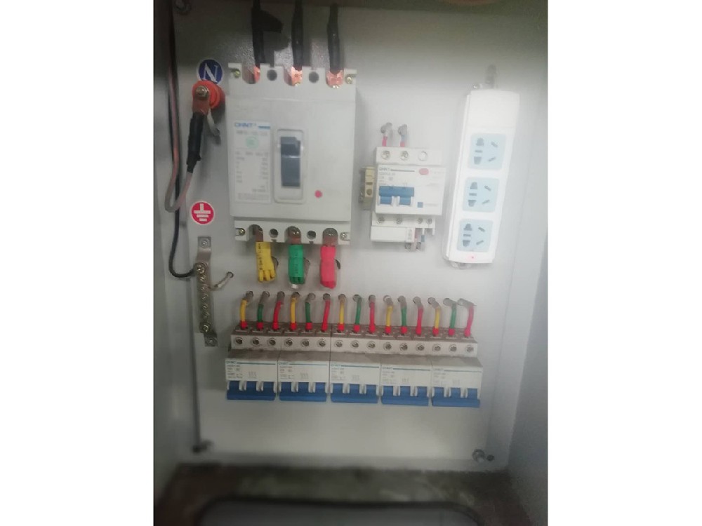 普通型廠用多用途電源插座箱1（對(duì)應(yīng)非標(biāo)配電箱CQC證書）